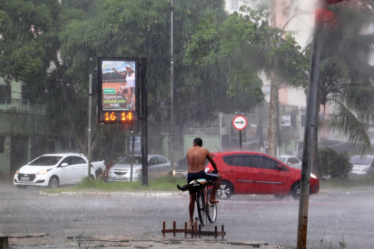 Segundo a previsão, abril será um mês bem chuvoso em Belém e no Estado. (Foto: Bruno Cecim / Ag. Pará)