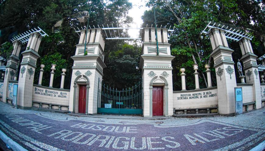 Atual fachada do Bosque Rodrigues Alves.